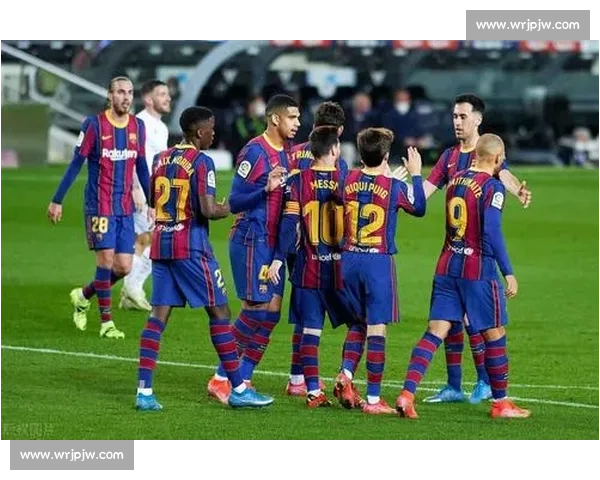 库巴西双线逆足闯关：巴萨与国家队的左中卫答卷