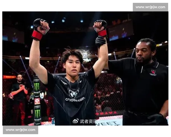 潘托加四度卫冕!蝇量级霸主地位坚如磐石